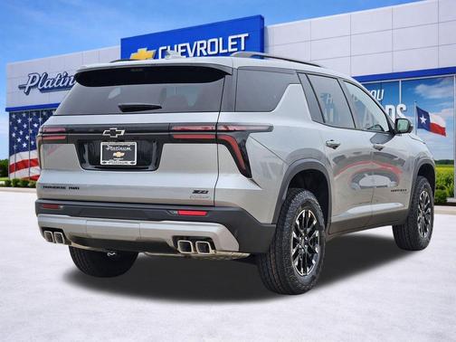 Sterling Gray Metallic 2026 Chevrolet Traverse AWD Z71