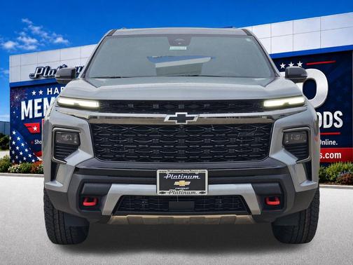 Sterling Gray Metallic 2026 Chevrolet Traverse AWD Z71