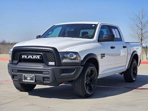 2024 RAM 1500 Classic Warlock Crew Cab 4x2 5'7' Box