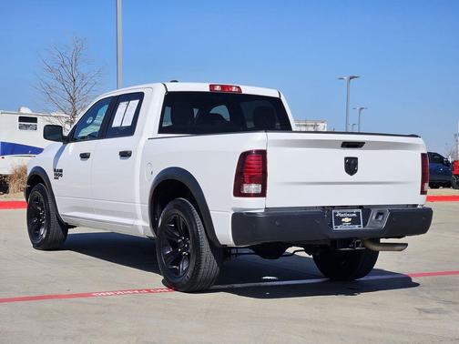 2024 RAM 1500 Classic Warlock Crew Cab 4x2 5'7' Box