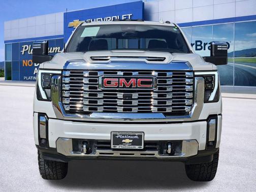White Frost Tricoat 2024 GMC Sierra 2500 Denali
