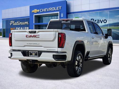 White Frost Tricoat 2024 GMC Sierra 2500 Denali