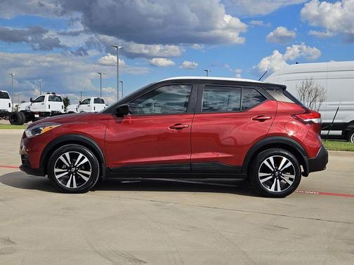 2020 Nissan Kicks SV