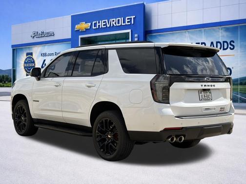 Iridescent Pearl Tricoat 2025 Chevrolet Tahoe 4WD RST