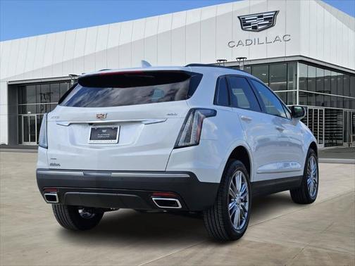 2025 Cadillac XT5 Sport