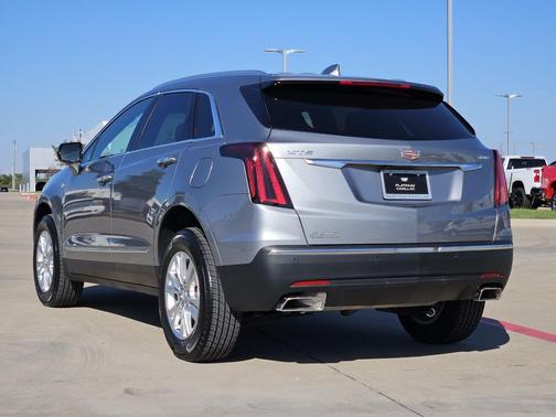 Argent Silver Metallic 2026 Cadillac XT5 Luxury