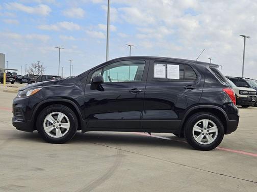 2022 Chevrolet Trax LS