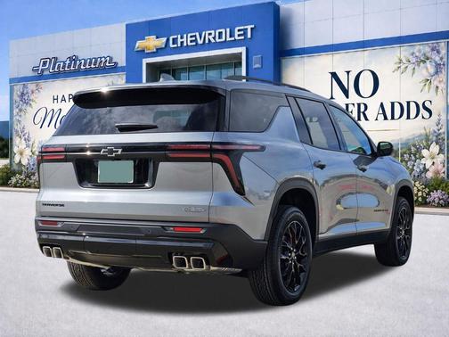 Sterling Gray Metallic 2026 Chevrolet Traverse LT