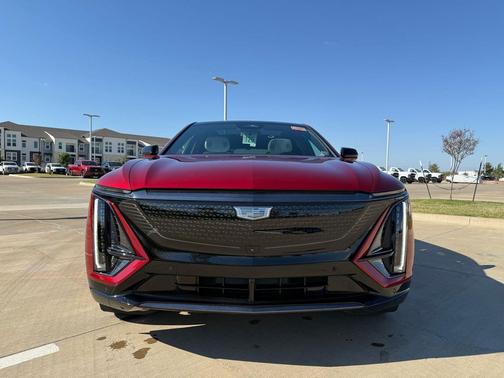 2024 Cadillac LYRIQ Sport