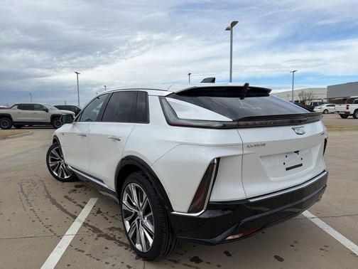 2024 Cadillac LYRIQ Luxury