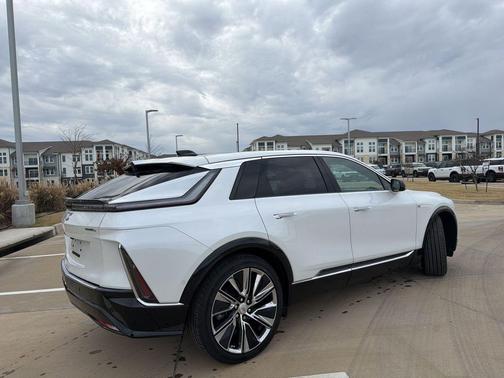 2024 Cadillac LYRIQ Luxury