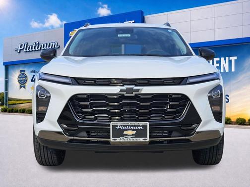 Summit White 2026 Chevrolet Trax FWD ACTIV