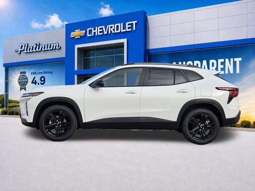 Summit White 2026 Chevrolet Trax FWD ACTIV