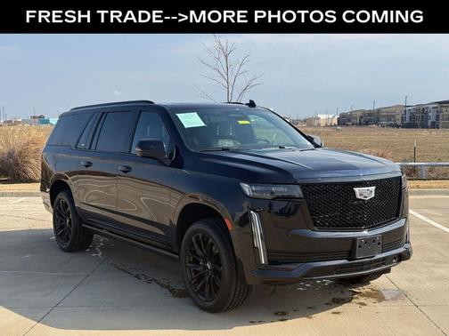 2023 Cadillac Escalade ESV Sport Platinum