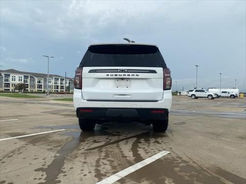 2023 Chevrolet Suburban 4WD Z71
