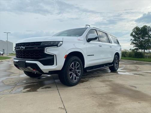 2023 Chevrolet Suburban 4WD Z71