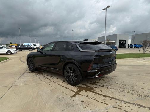 2024 Cadillac LYRIQ Sport