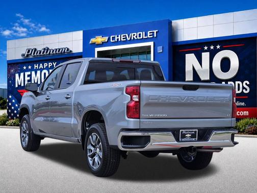 Sterling Gray Metallic 2026 Chevrolet Silverado 1500 LT