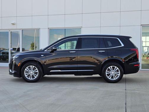2025 Cadillac XT6 Luxury FWD