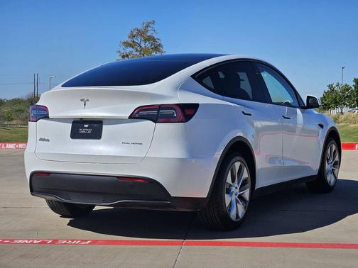 2023 Tesla Model Y Long Range Dual Motor All-Wheel Drive