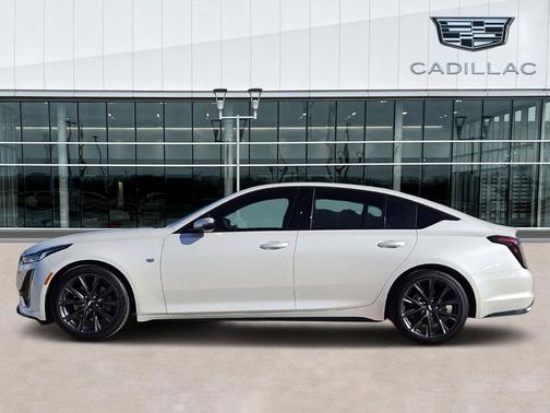 2022 Cadillac CT5 Sport