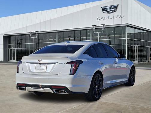 2022 Cadillac CT5 Sport