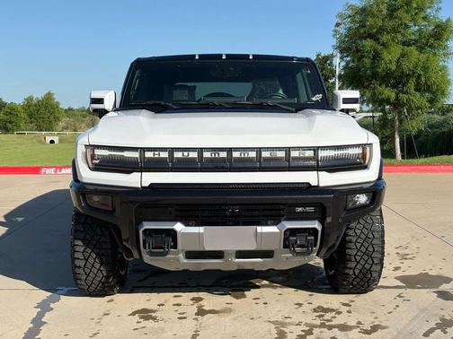 Interstellar White 2024 GMC HUMMER EV SUV 3X