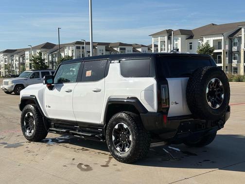 Interstellar White 2024 GMC HUMMER EV SUV 3X