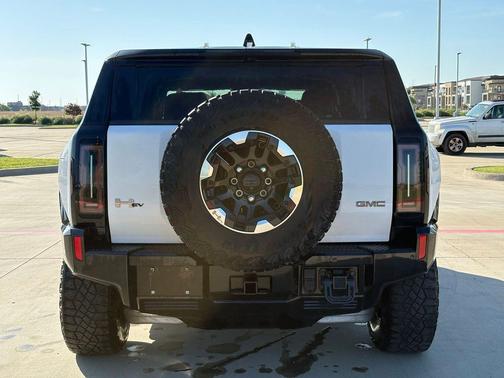 Interstellar White 2024 GMC HUMMER EV SUV 3X