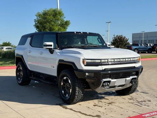 Interstellar White 2024 GMC HUMMER EV SUV 3X