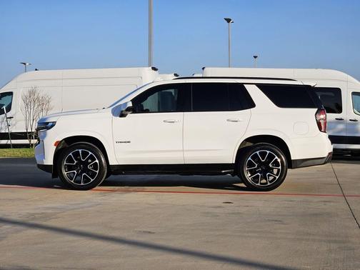 2022 Chevrolet Tahoe 4WD RST