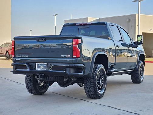 2026 Chevrolet Silverado 2500 ZR2