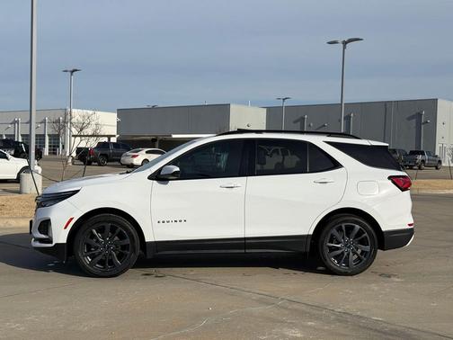 2022 Chevrolet Equinox FWD RS