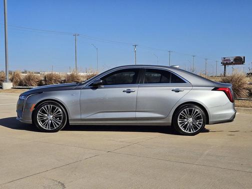 2024 Cadillac CT4 Premium Luxury