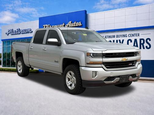 Silver Ice Metallic 2017 Chevrolet Silverado 1500 2LT