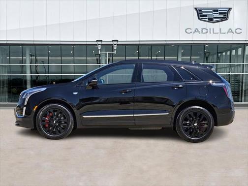 2025 Cadillac XT5 Sport