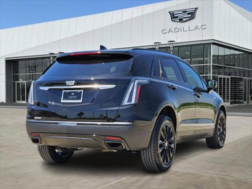 2025 Cadillac XT5 Sport