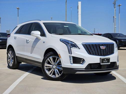 Crystal White Tricoat 2026 Cadillac XT5 Premium Luxury