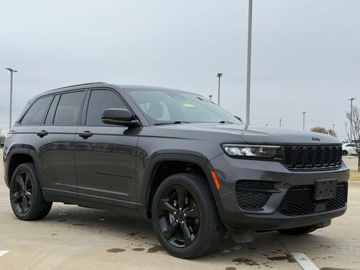 2023 Jeep Grand Cherokee Altitude