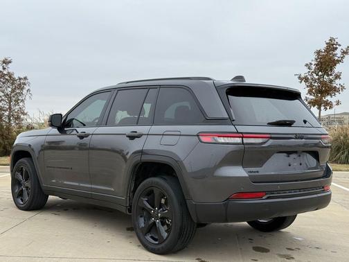 2023 Jeep Grand Cherokee Altitude