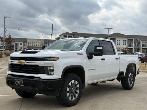 2024 Chevrolet Silverado 2500 Custom