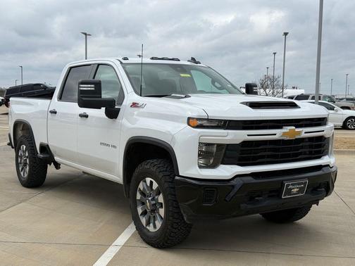 2024 Chevrolet Silverado 2500 Custom