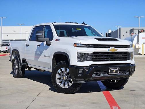 2024 Chevrolet Silverado 2500 Custom