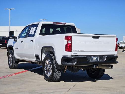 2024 Chevrolet Silverado 2500 Custom