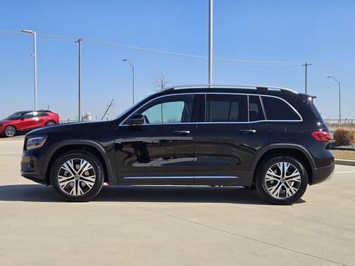 2025 Mercedes-Benz GLB 250 4MATIC