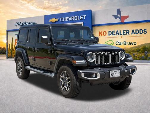Black Clearcoat 2025 Jeep Wrangler 4-Door Sahara 4x4