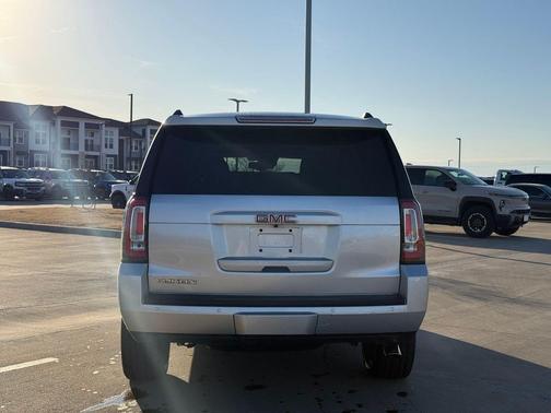 2020 GMC Yukon SLT