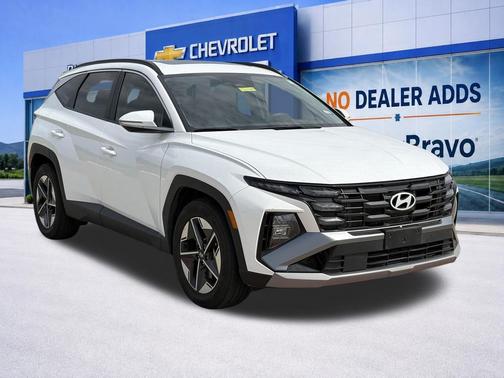 Serenity White Pearl 2025 Hyundai TUCSON SEL Convenience