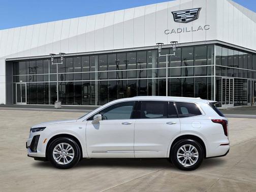 2025 Cadillac XT6 Luxury FWD