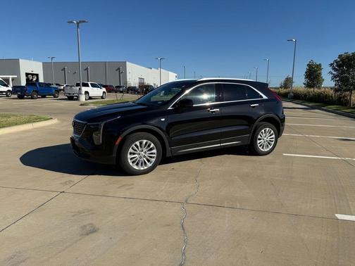 2024 Cadillac XT4 Luxury